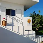 Πανσιόν Sunsets And Olive Trees 4*