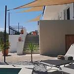 בית הארחה Sunsets And Olive Trees 4*