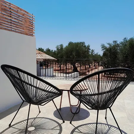 Sunsets And Olive Trees 4*